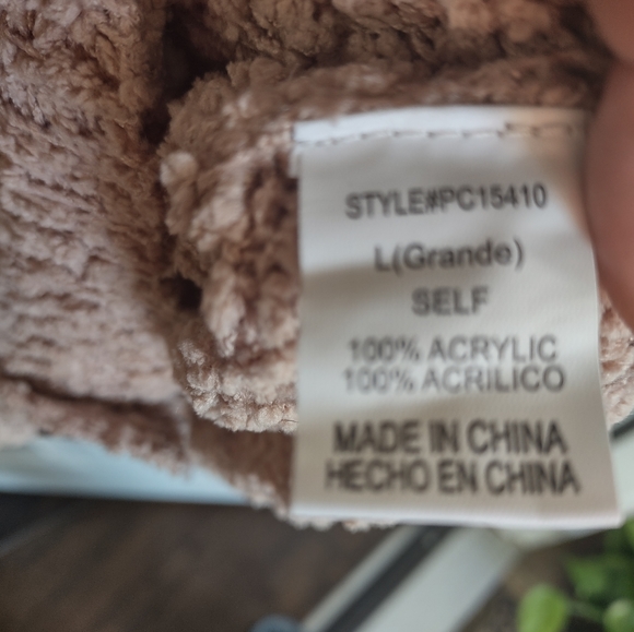 Cropped sweater size Large - Picture 5 of 5